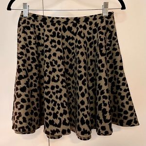 Victoria’s Secret leopard min circle skater skirt size 0